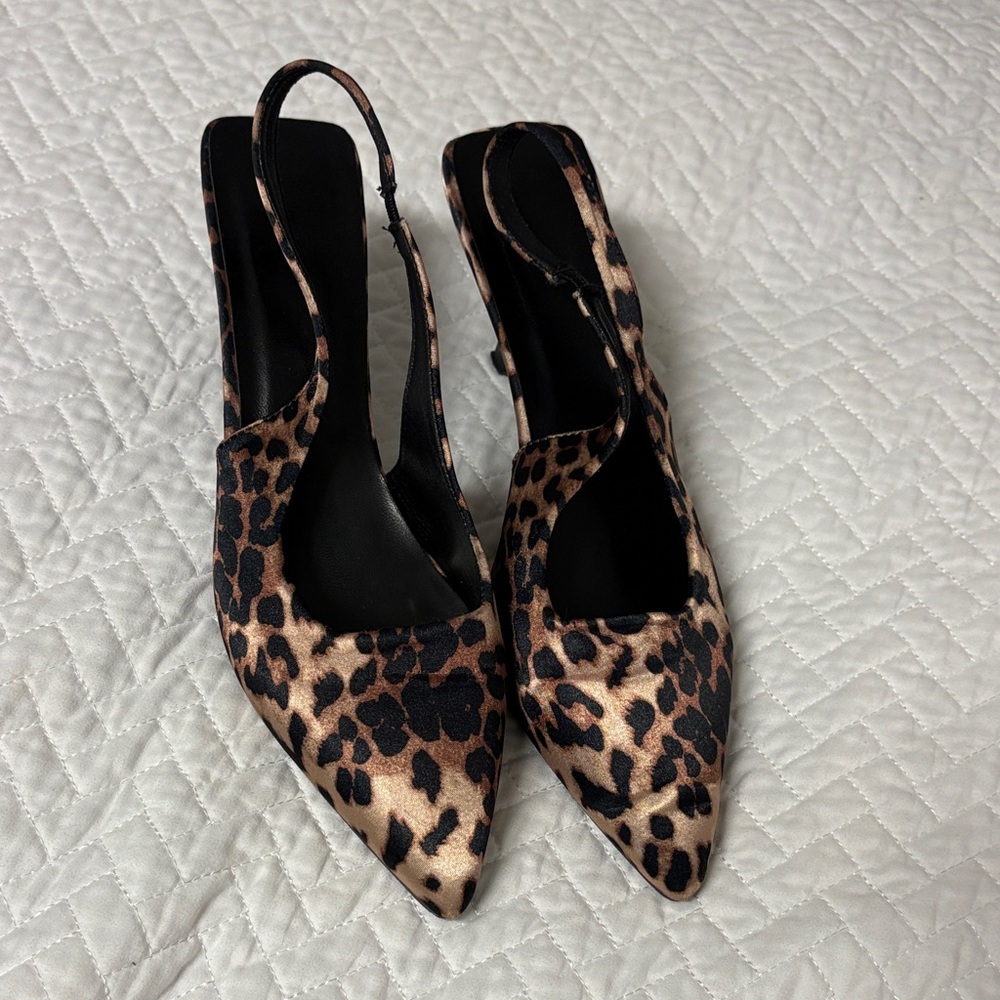 Source Unknown Leopard Print Slingback Heels - image 1